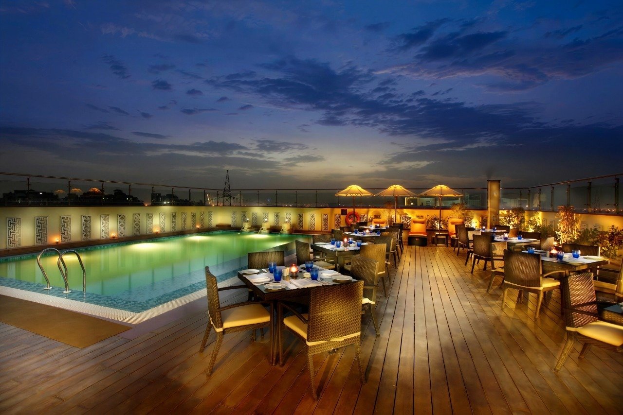 Mahagun Sarovar Portico Suites, Aamantran, Gautam Palvi Rd, Sector 3F, Sector 3, Vaishali, Ghaziabad, Uttar Pradesh 201019 w_LE_upscale_prime_x4