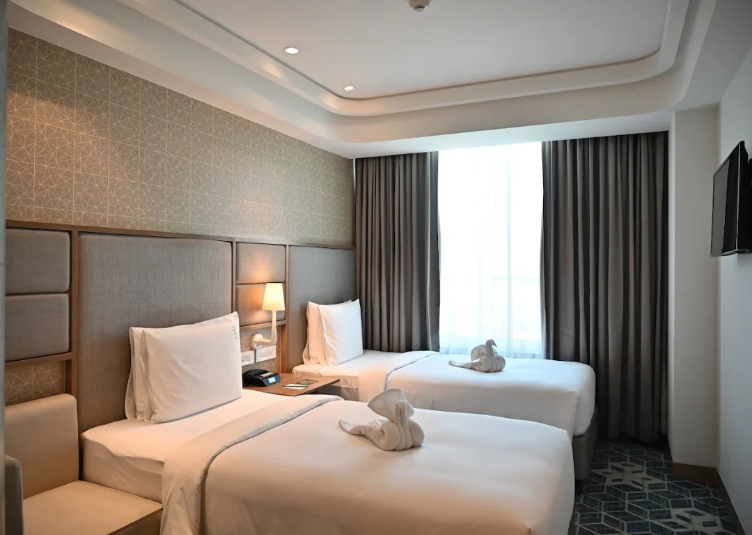 HOLIDAY INN GURUGRAM SECTOR 90-1